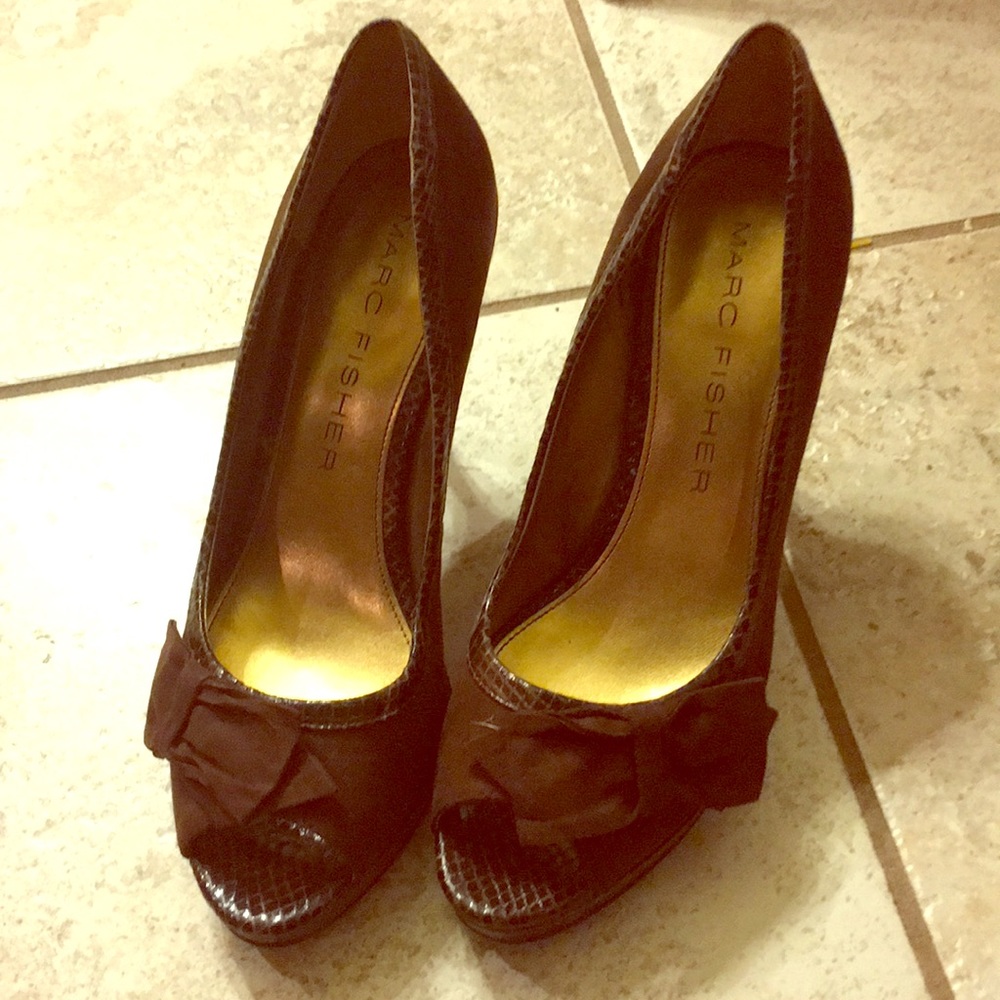 Brown suede bow heels